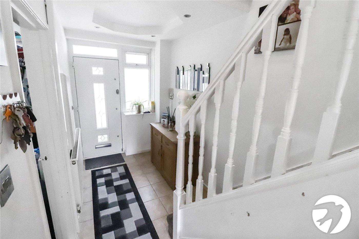 3 bedroom house for sale in London | Robinson Jackson