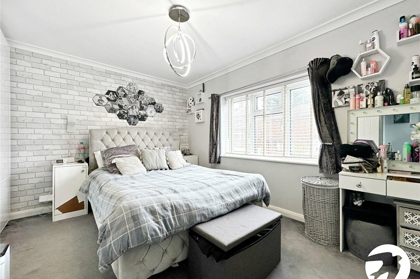 2 bedroom house for sale in Rochester | Robinson Michael & Jackson