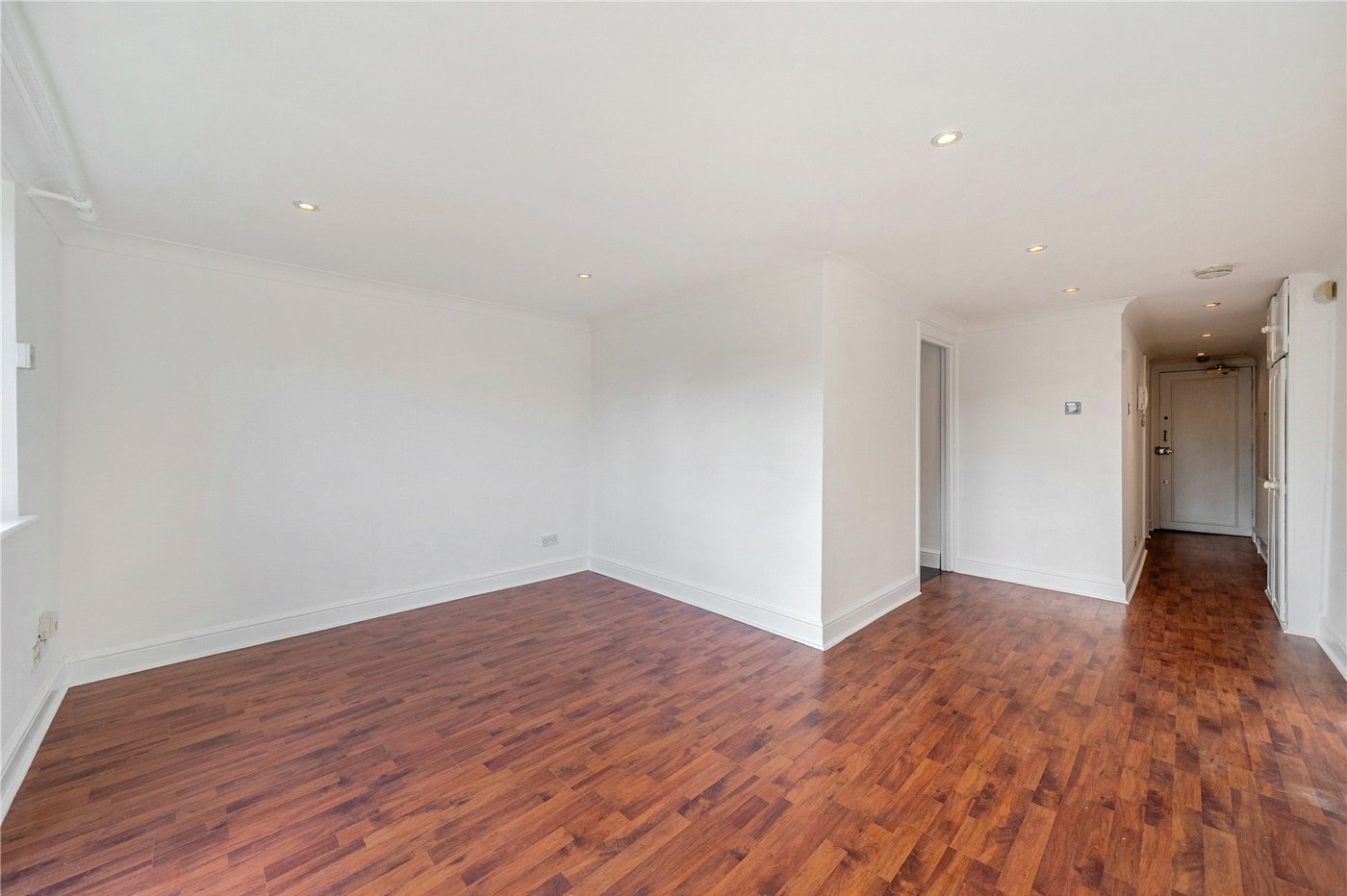 1 bedroom property for sale in London | Robinson Jackson