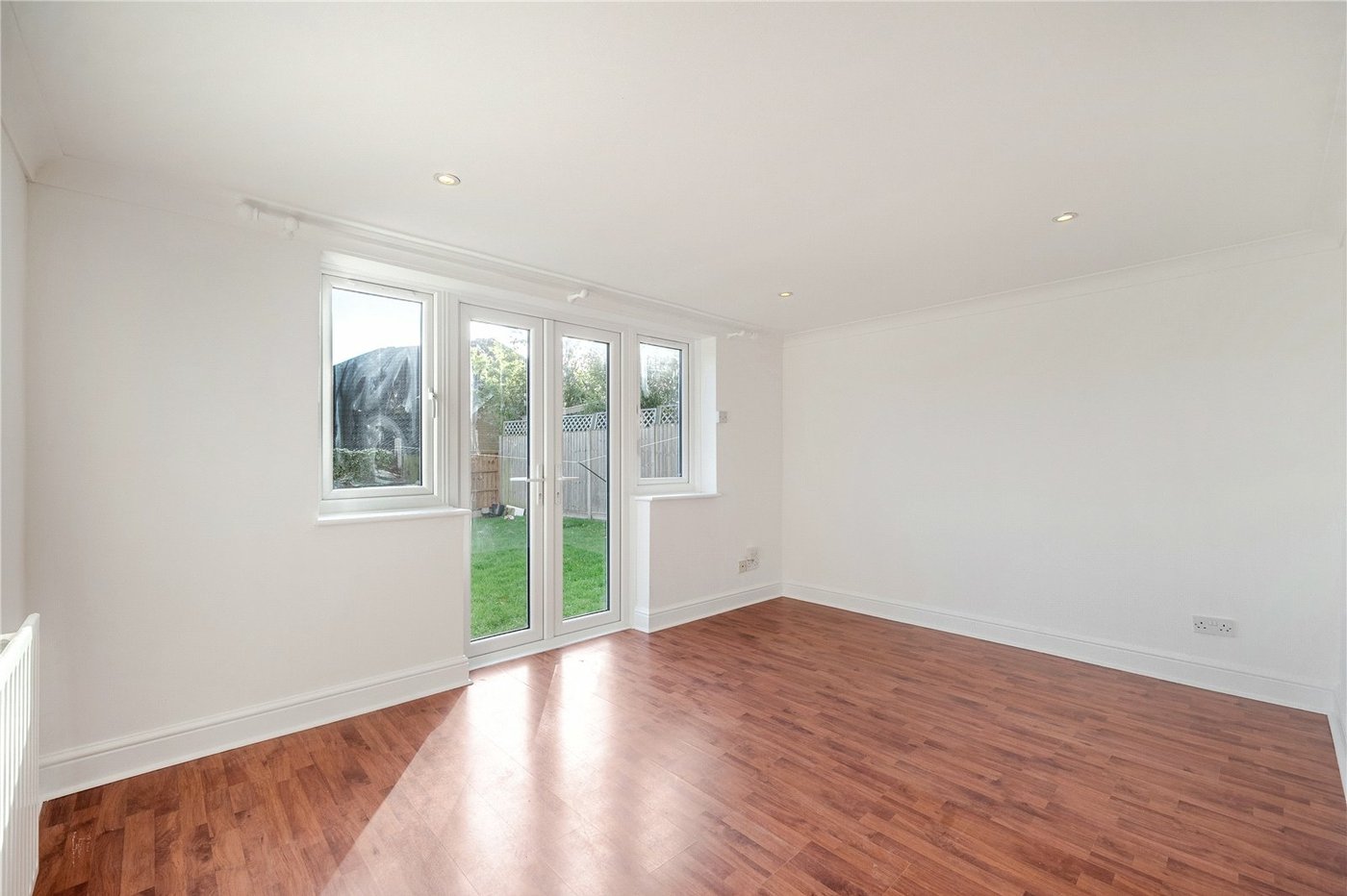 1 bedroom property for sale in London | Robinson Jackson