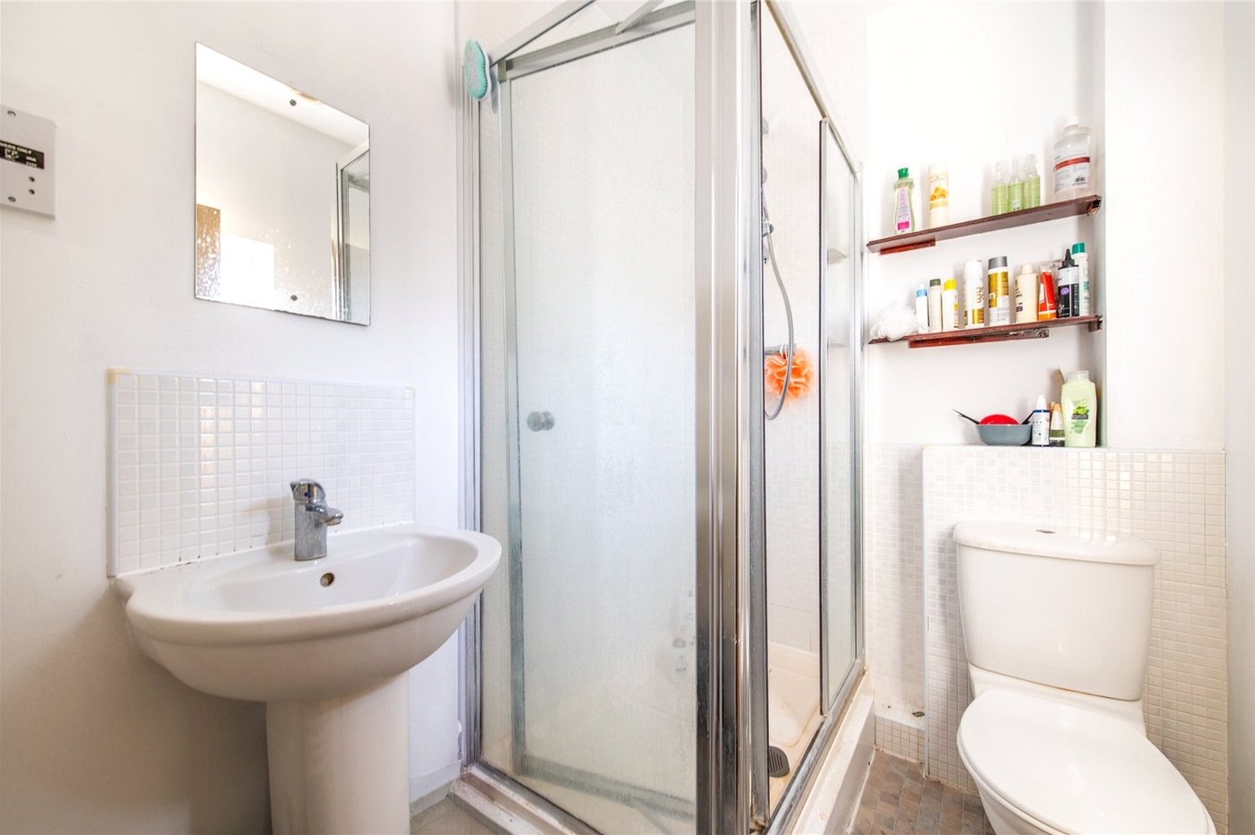 2 bedroom property for sale in Maidstone | Robinson Michael & Jackson
