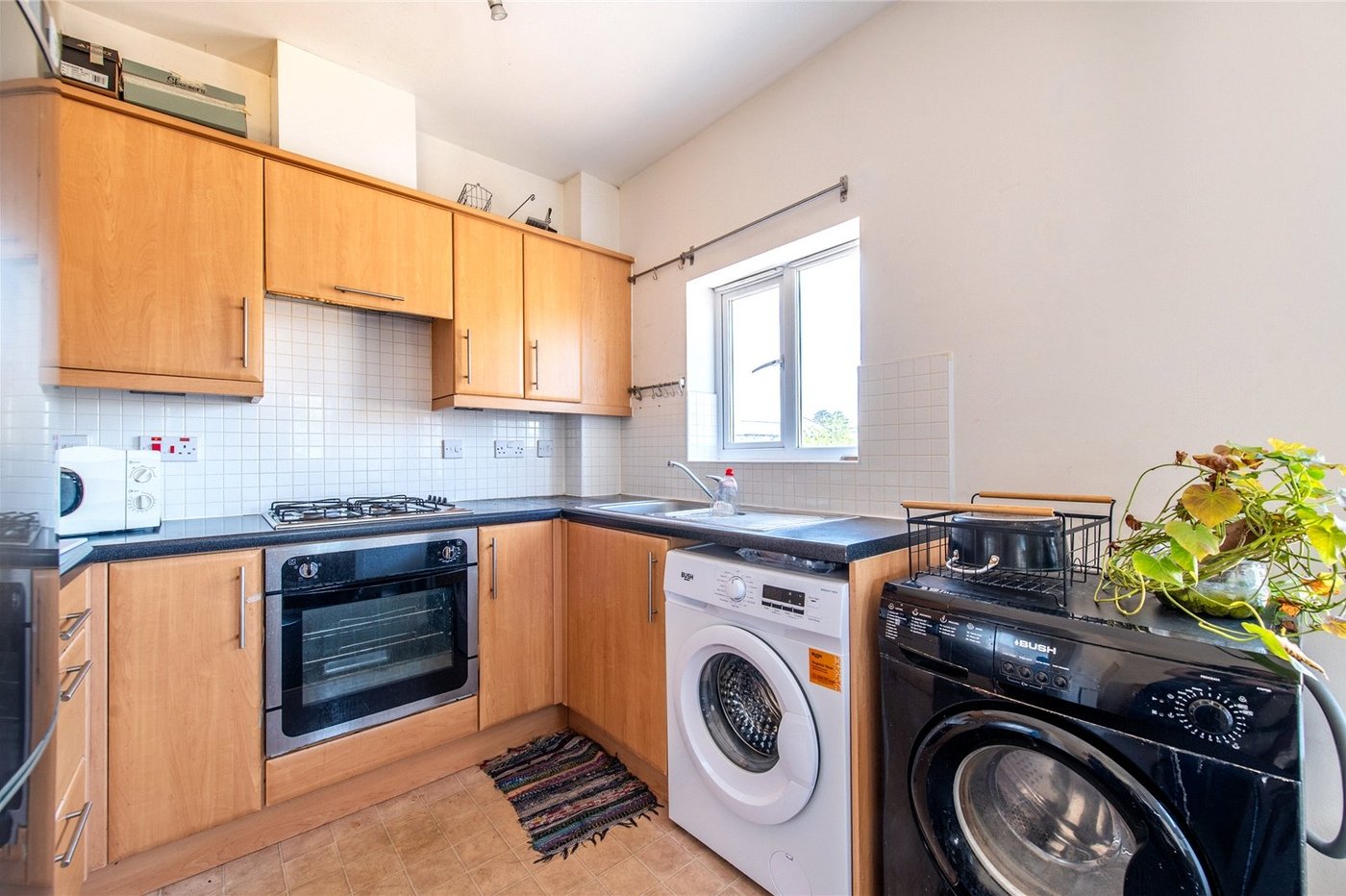 2 bedroom property for sale in Maidstone | Robinson Michael & Jackson