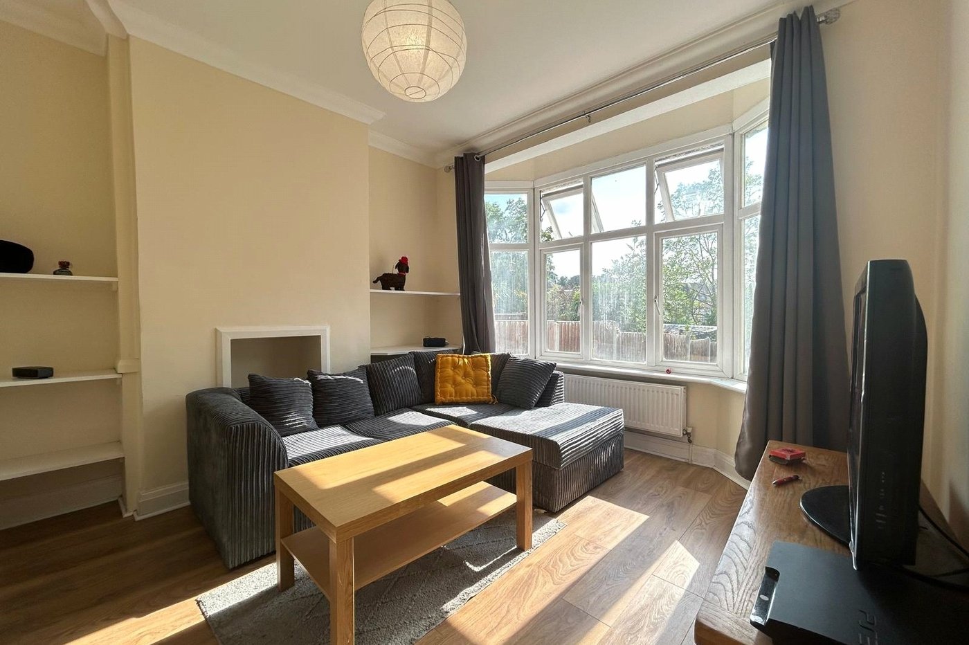 3 bedroom house for sale in Shooters Hill | Robinson Jackson