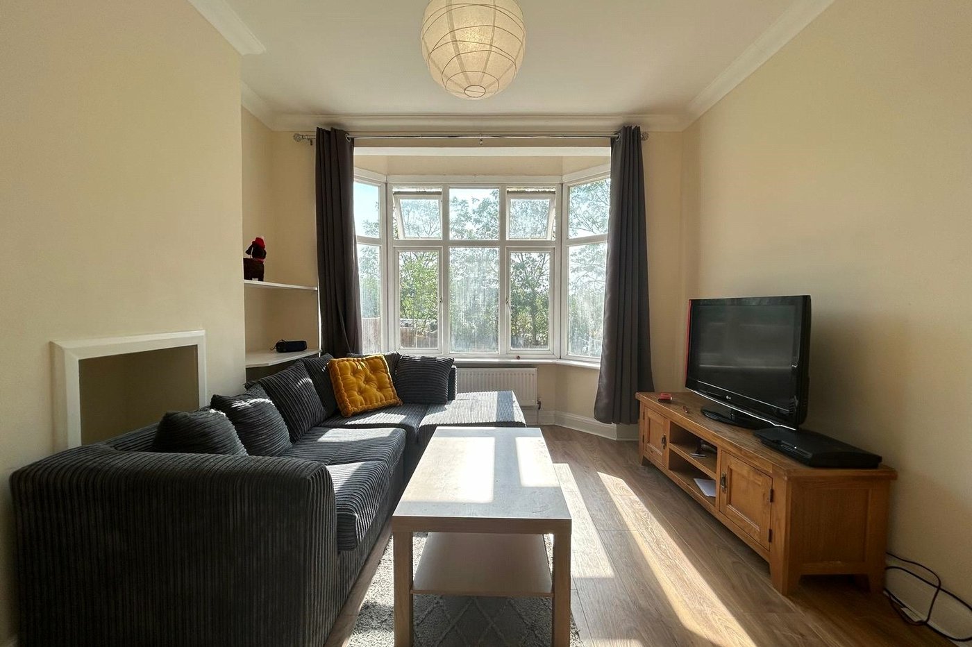 3 bedroom house for sale in Shooters Hill | Robinson Jackson