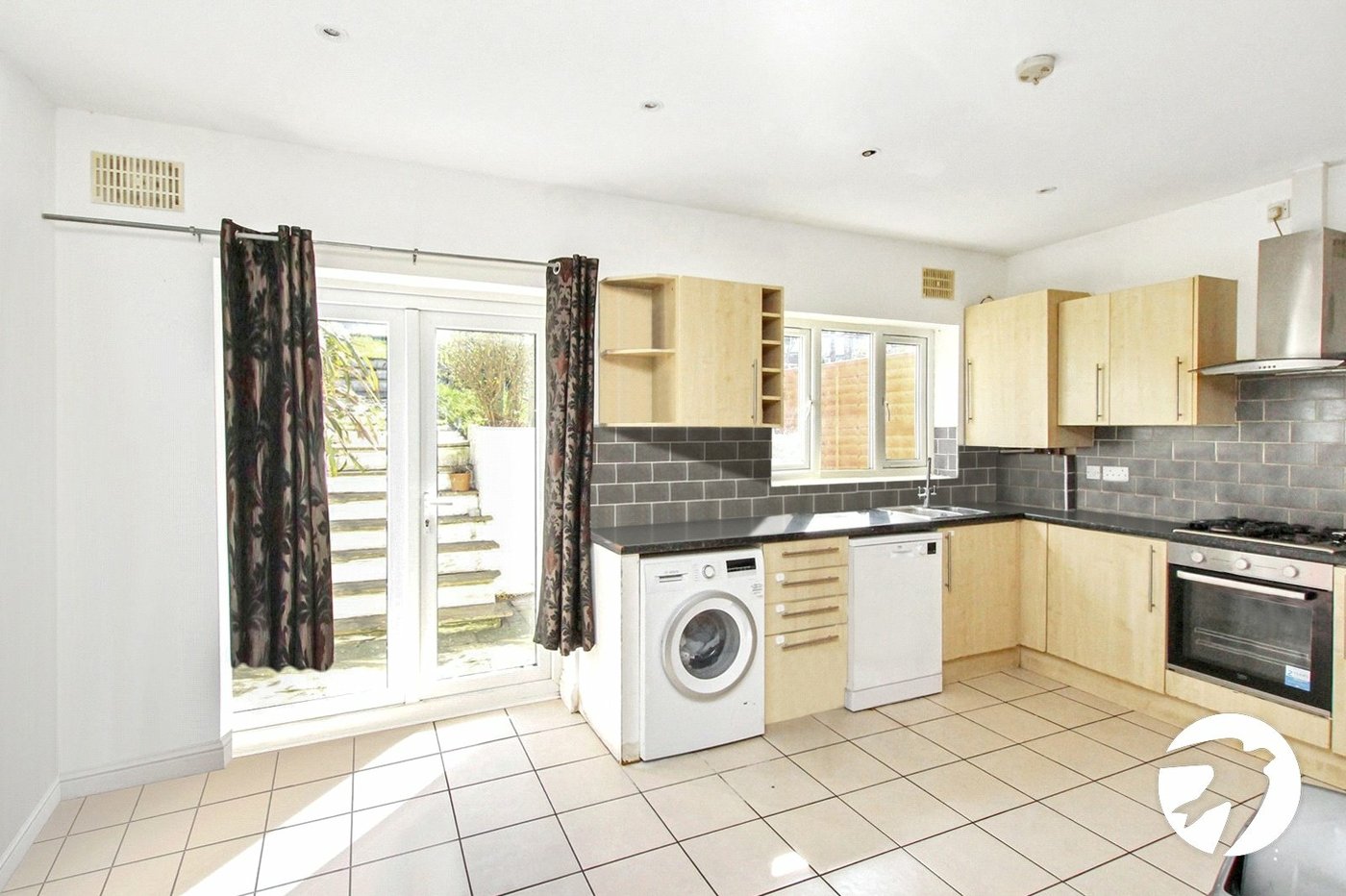 4 bedroom house for sale in Shooters Hill | Robinson Jackson