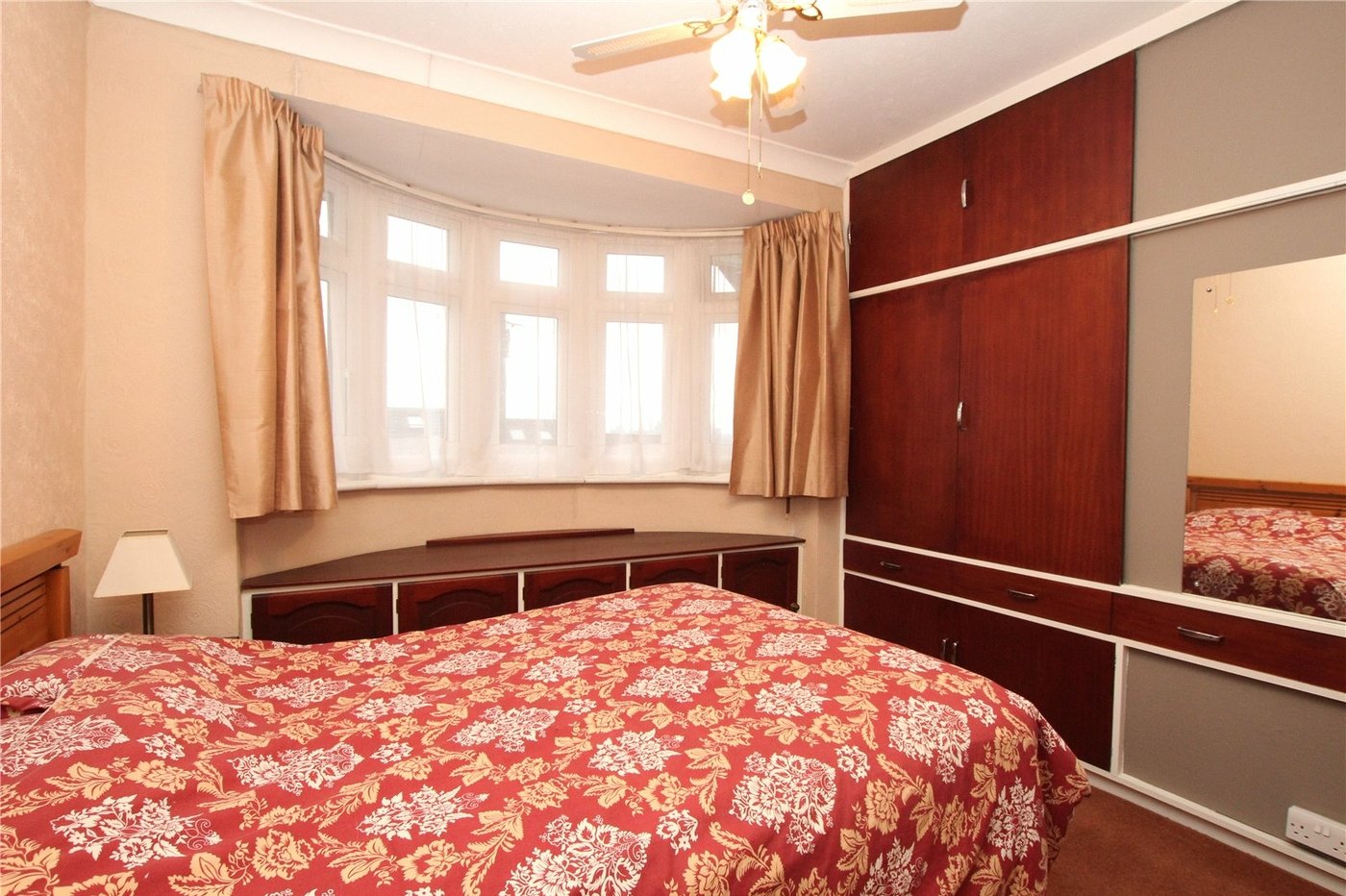 3 bedroom house for sale in Shooters Hill | Robinson Jackson