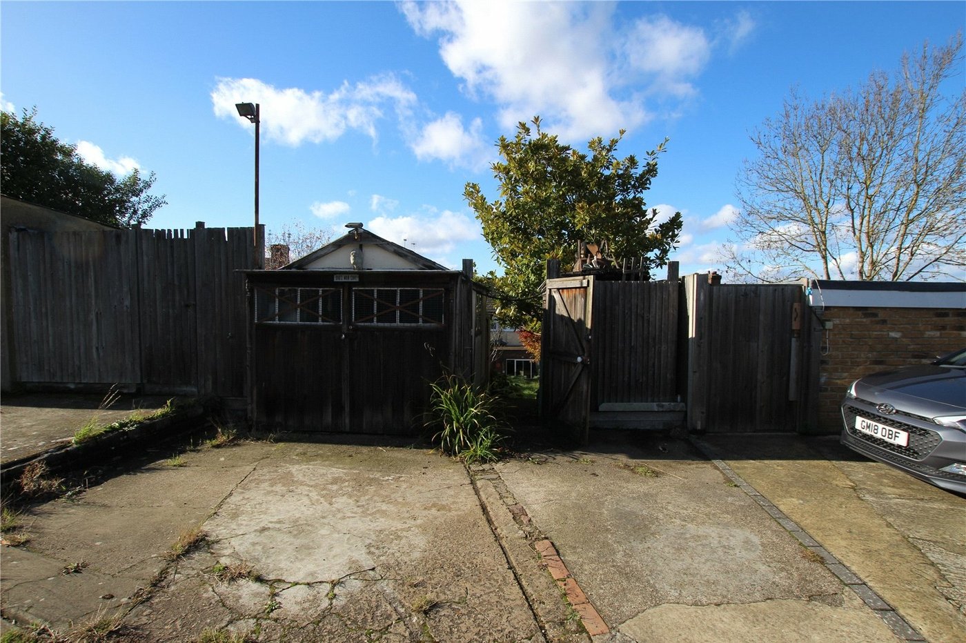 3 bedroom house for sale in Shooters Hill | Robinson Jackson