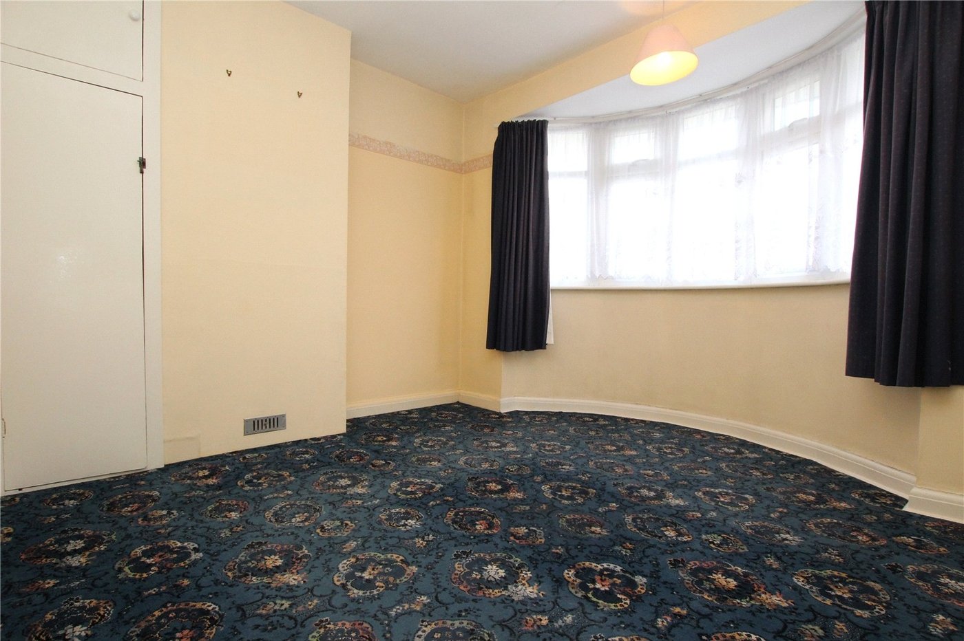 3 bedroom house for sale in Shooters Hill | Robinson Jackson