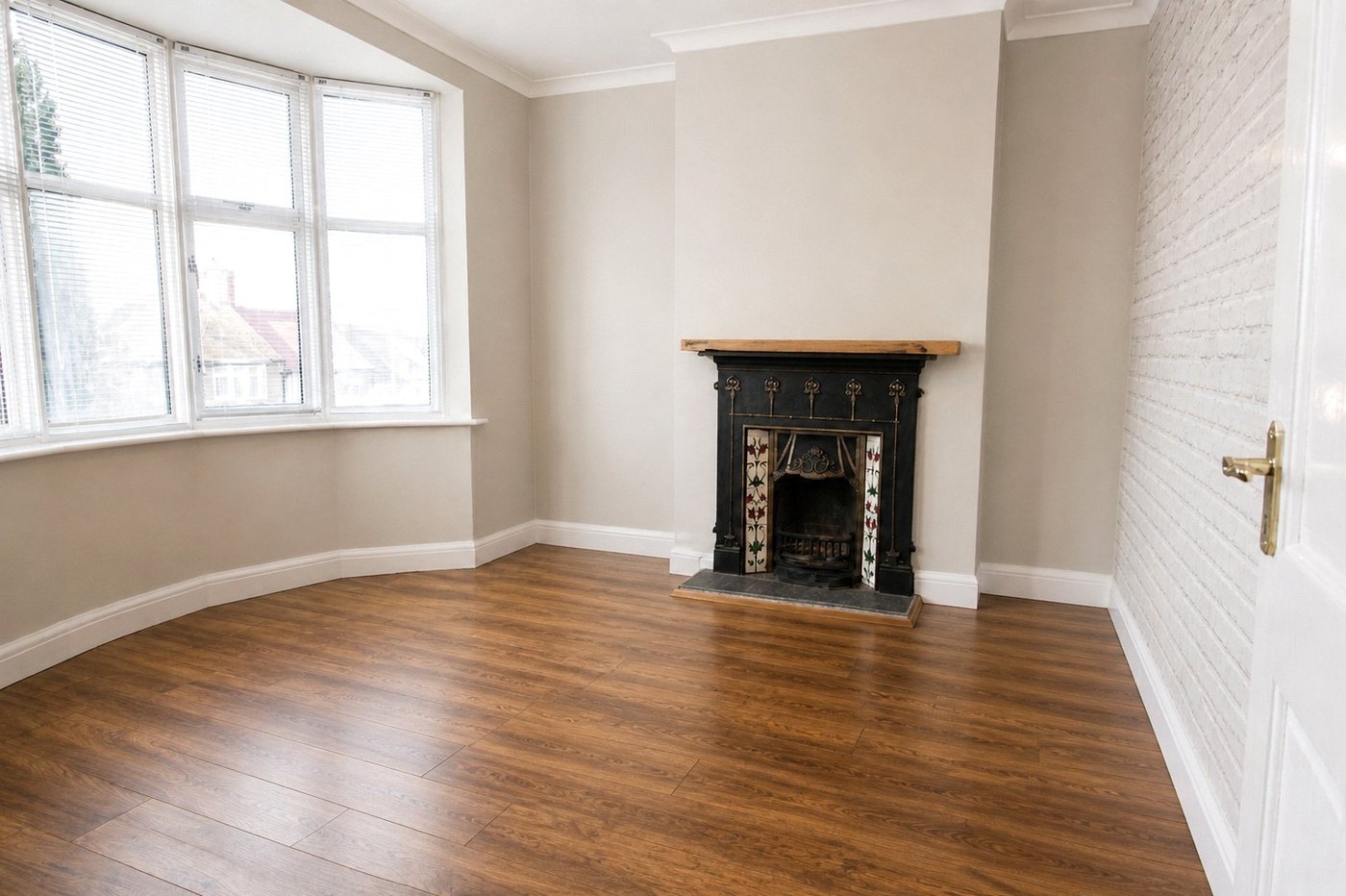 3 bedroom house for sale in Shooters Hill | Robinson Jackson
