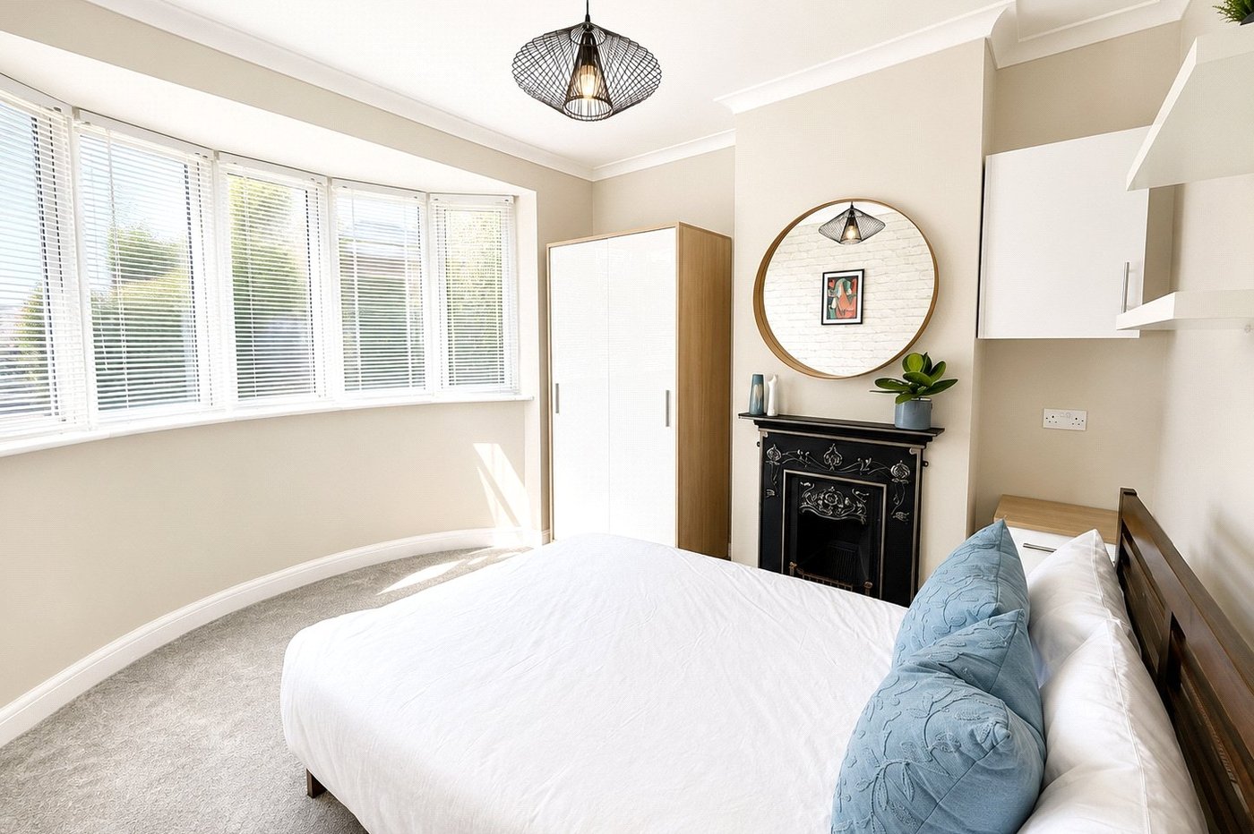 3 bedroom house for sale in Shooters Hill | Robinson Jackson