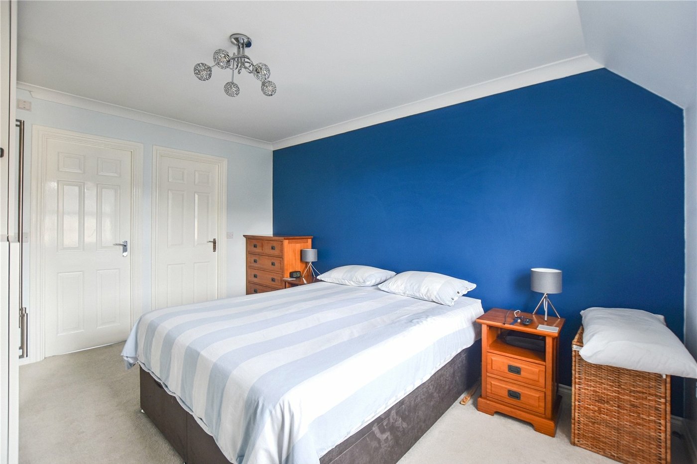 4 bedroom property for sale in Dartford | Robinson Jackson