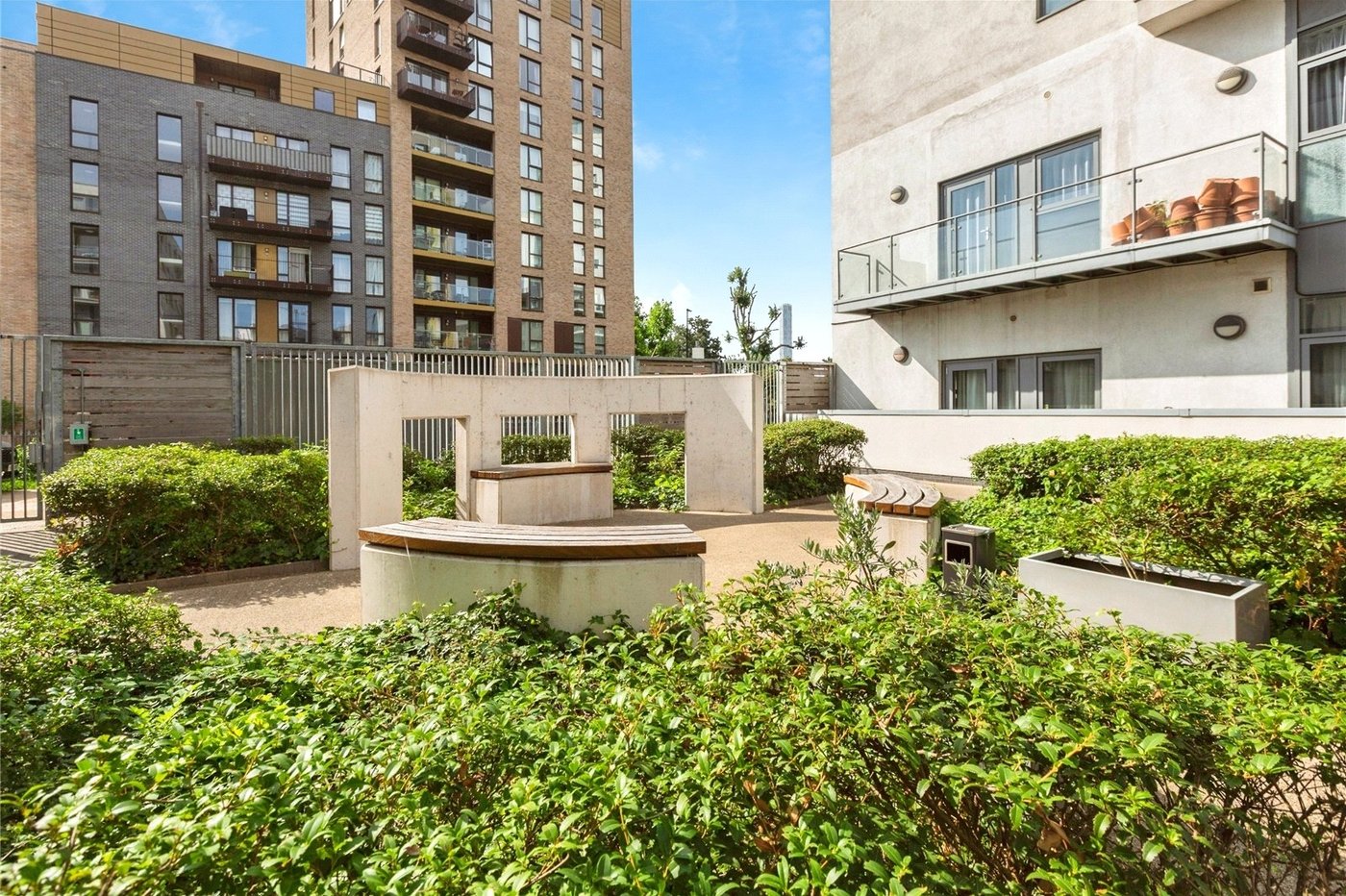 1 bedroom property for sale in London | Robinson Jackson