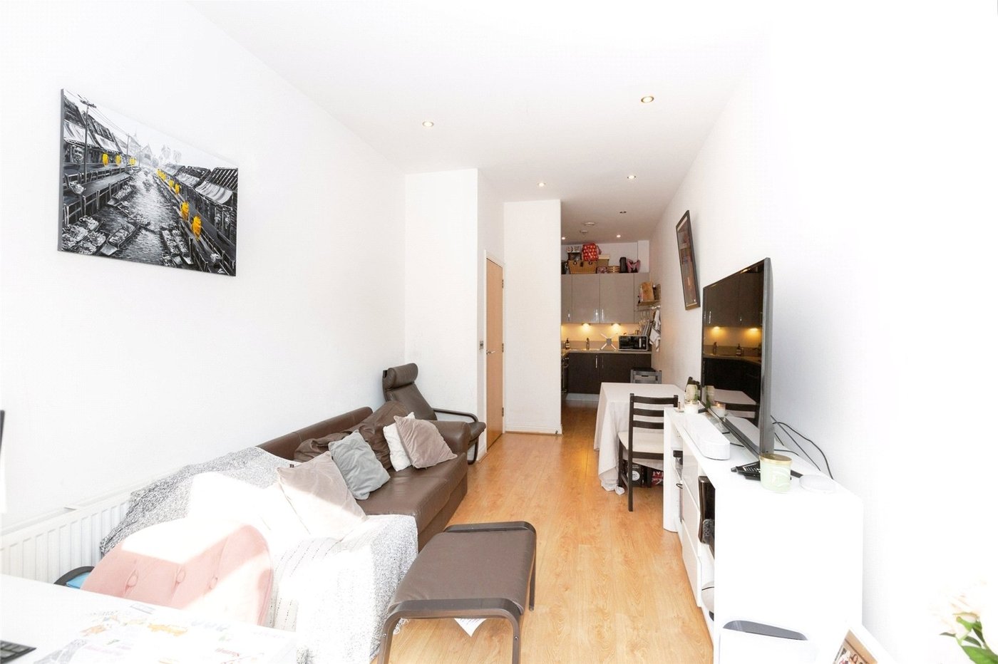 1 bedroom property for sale in London | Robinson Jackson