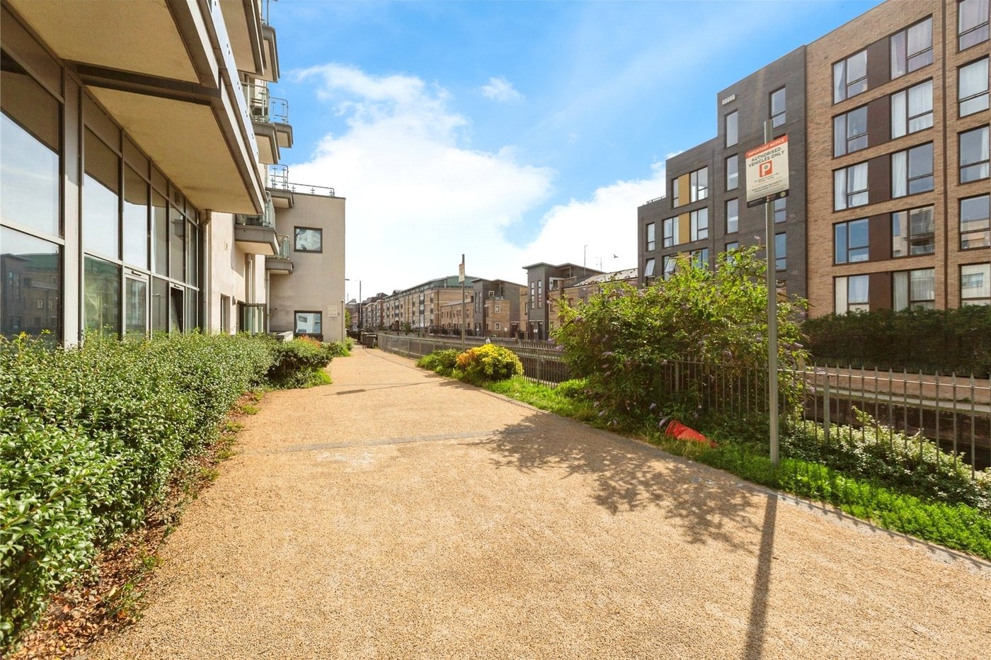 1 bedroom property for sale in London | Robinson Jackson