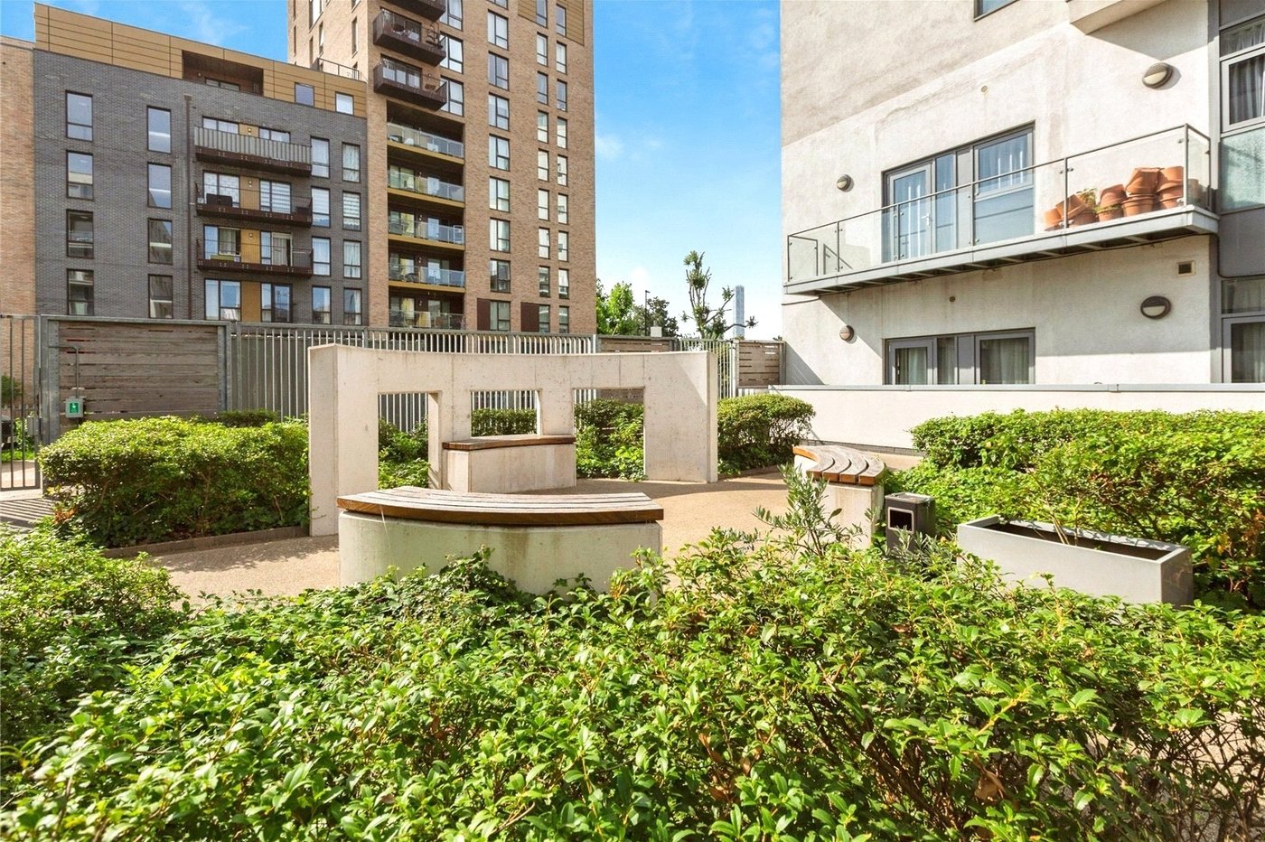 1 bedroom property for sale in London | Robinson Jackson