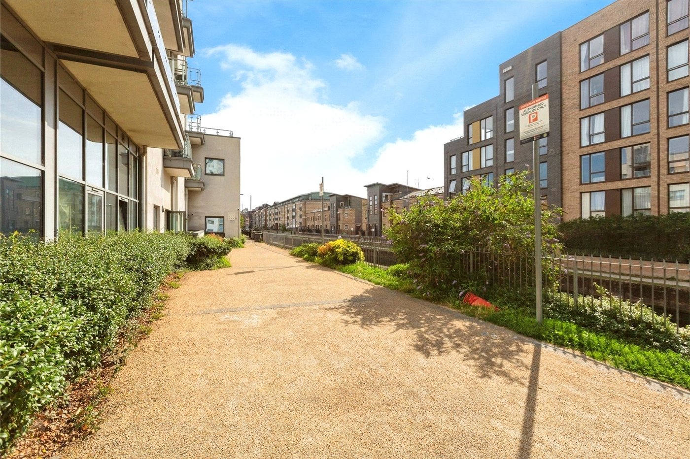 1 bedroom property for sale in London | Robinson Jackson