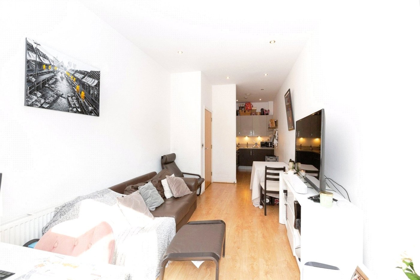 1 bedroom property for sale in London | Robinson Jackson