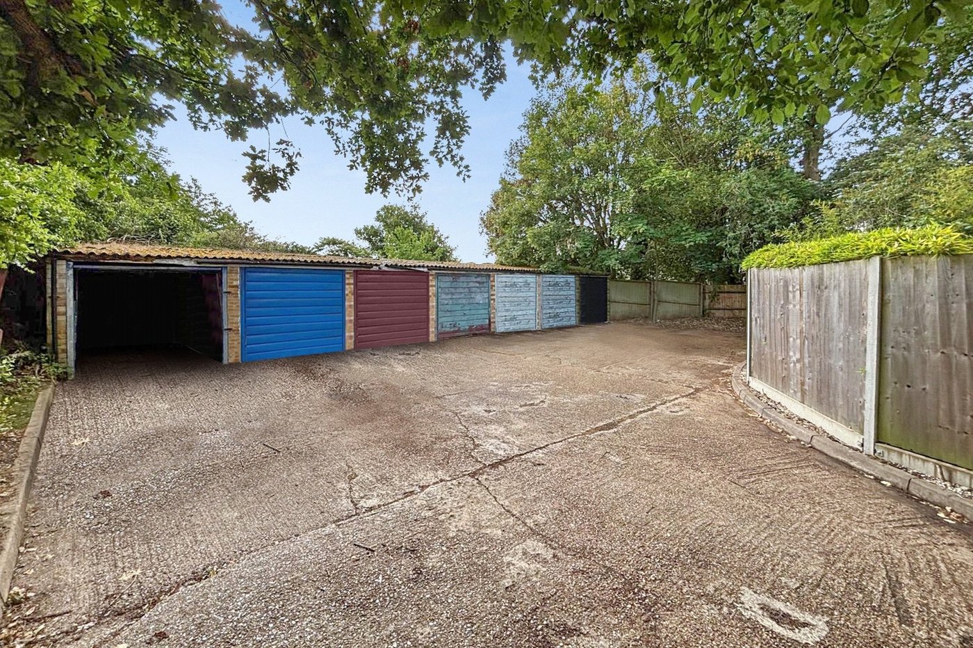 2 bedroom property for sale in Bexley | Robinson Jackson