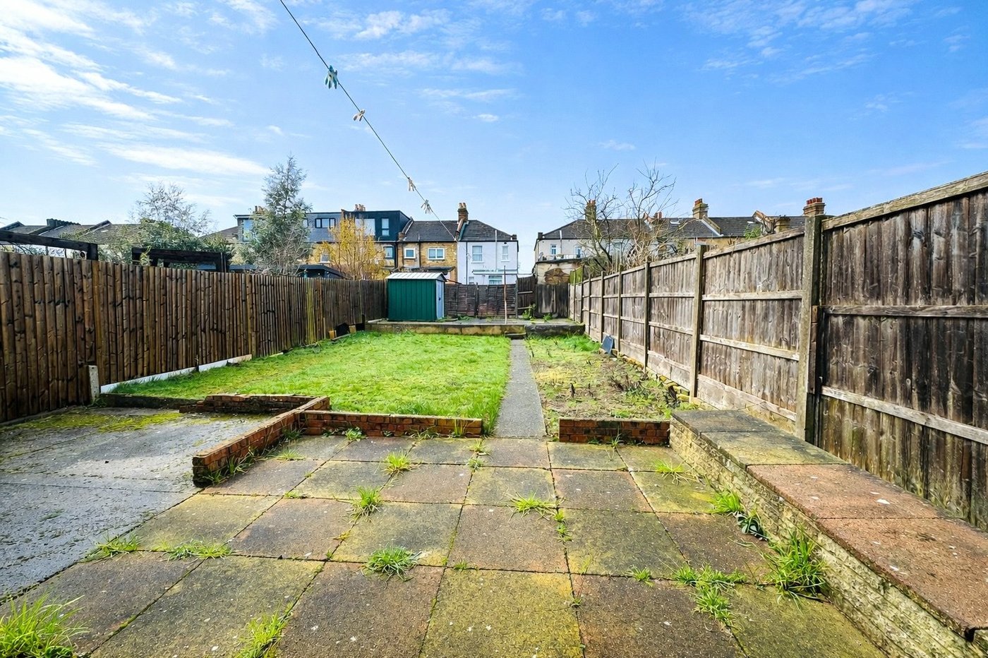 3 bedroom house for sale in London | Robinson Jackson