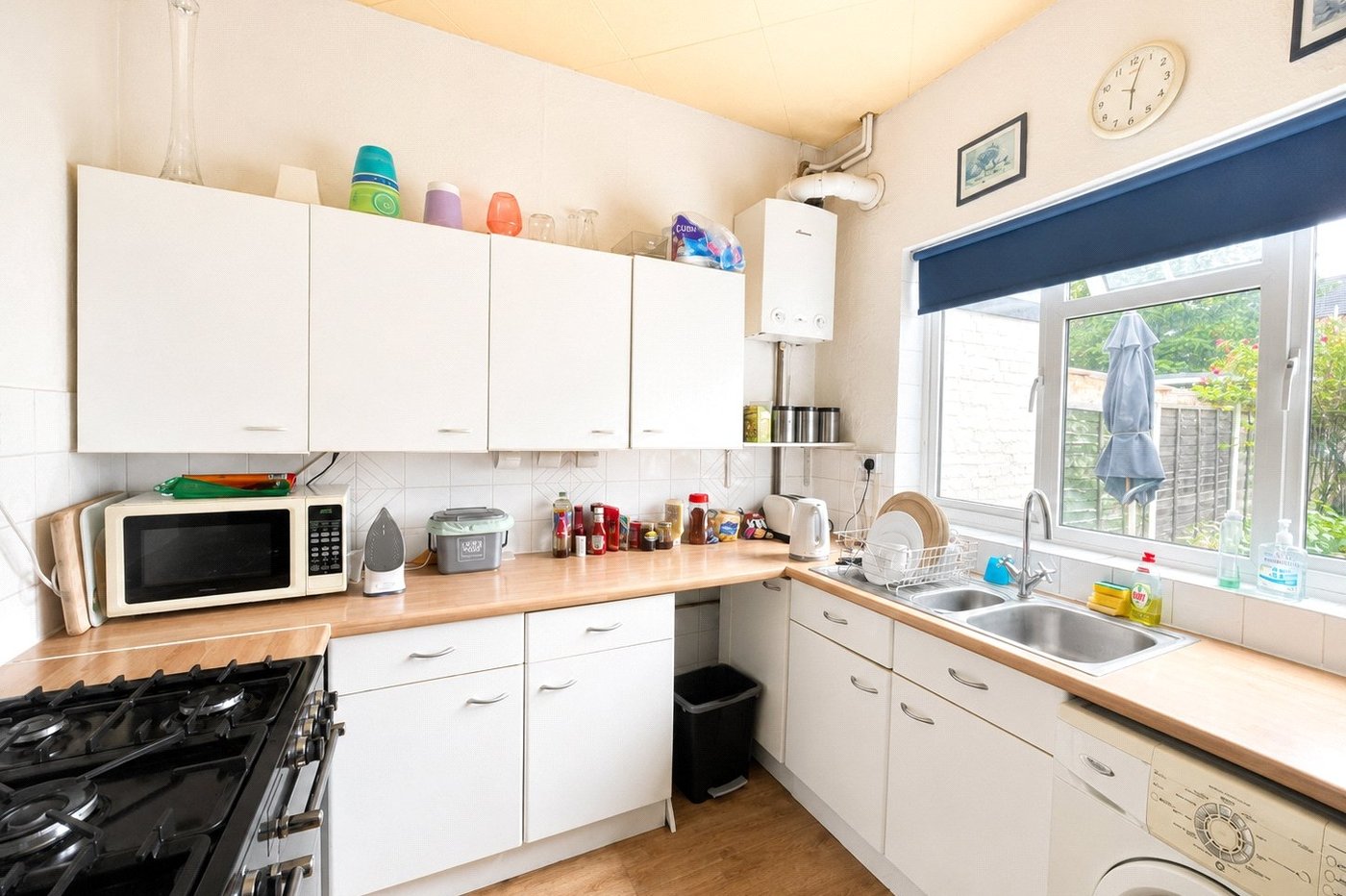 3 bedroom house for sale in London | Robinson Jackson