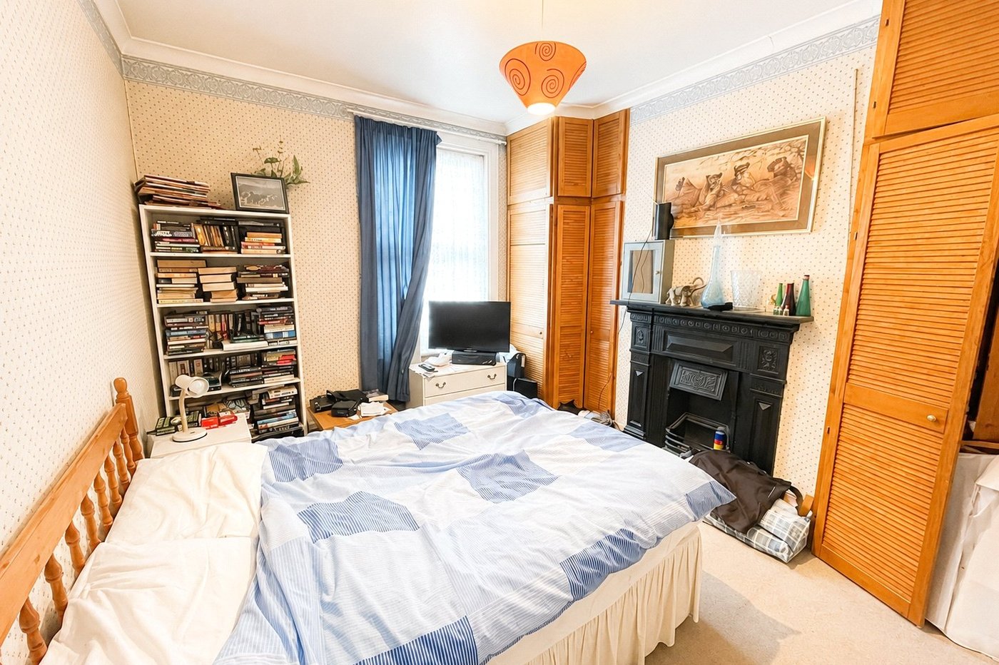3 bedroom house for sale in London | Robinson Jackson