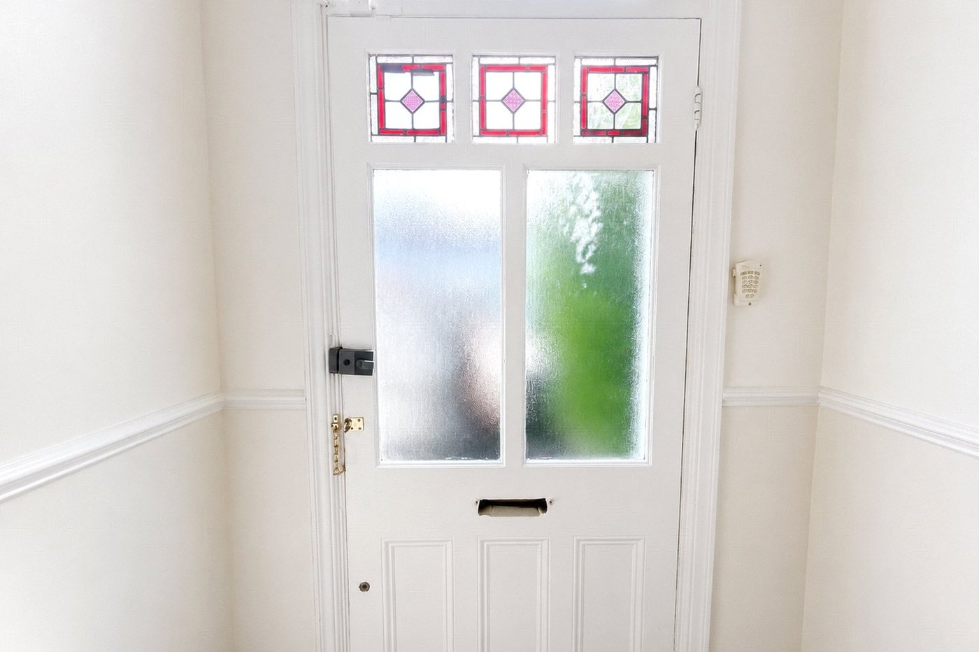3 bedroom house for sale in London | Robinson Jackson
