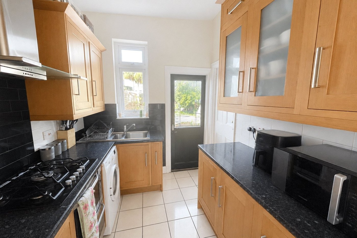 3 bedroom house for sale in London | Robinson Jackson