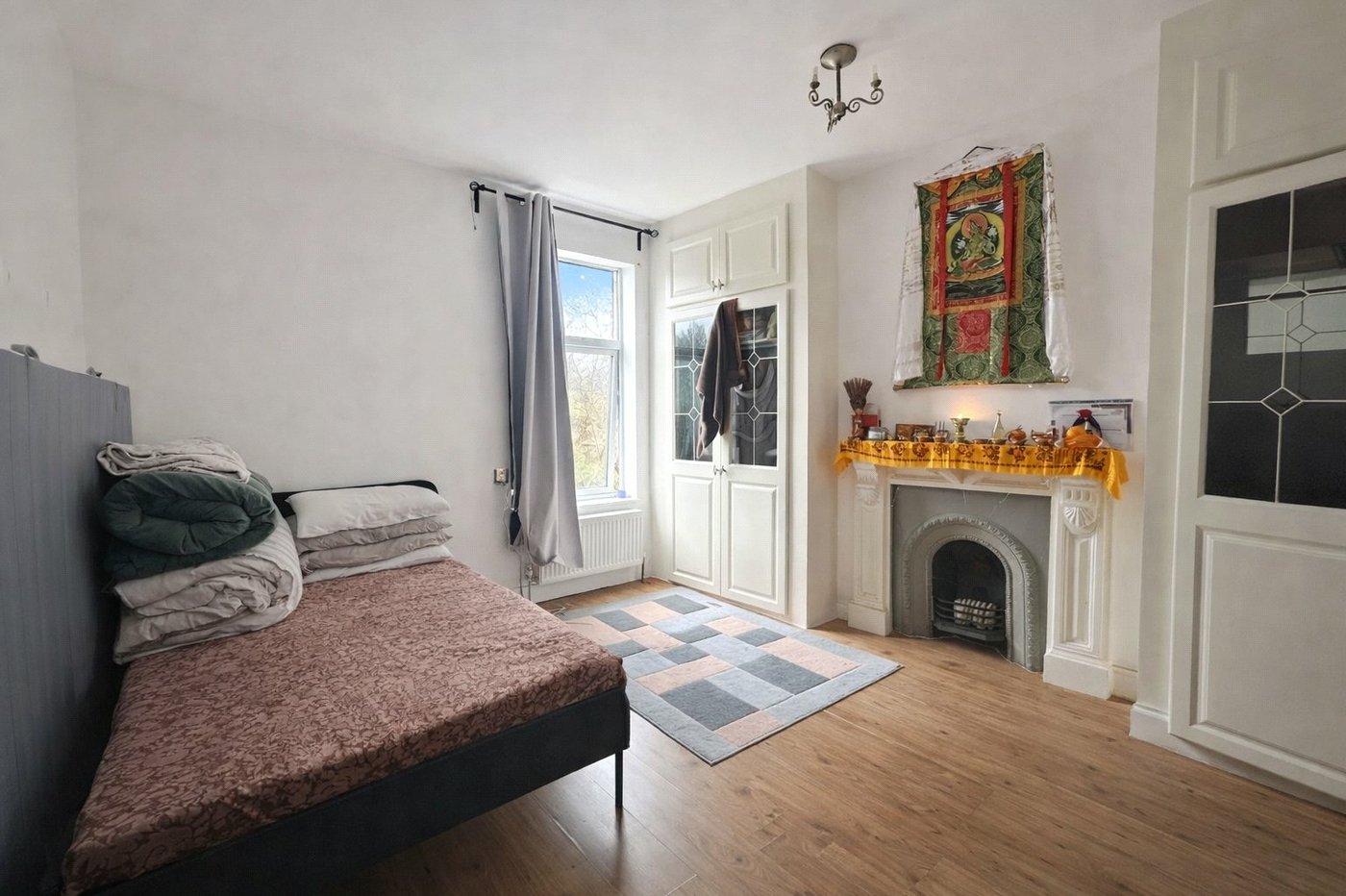 3 bedroom house for sale in London | Robinson Jackson