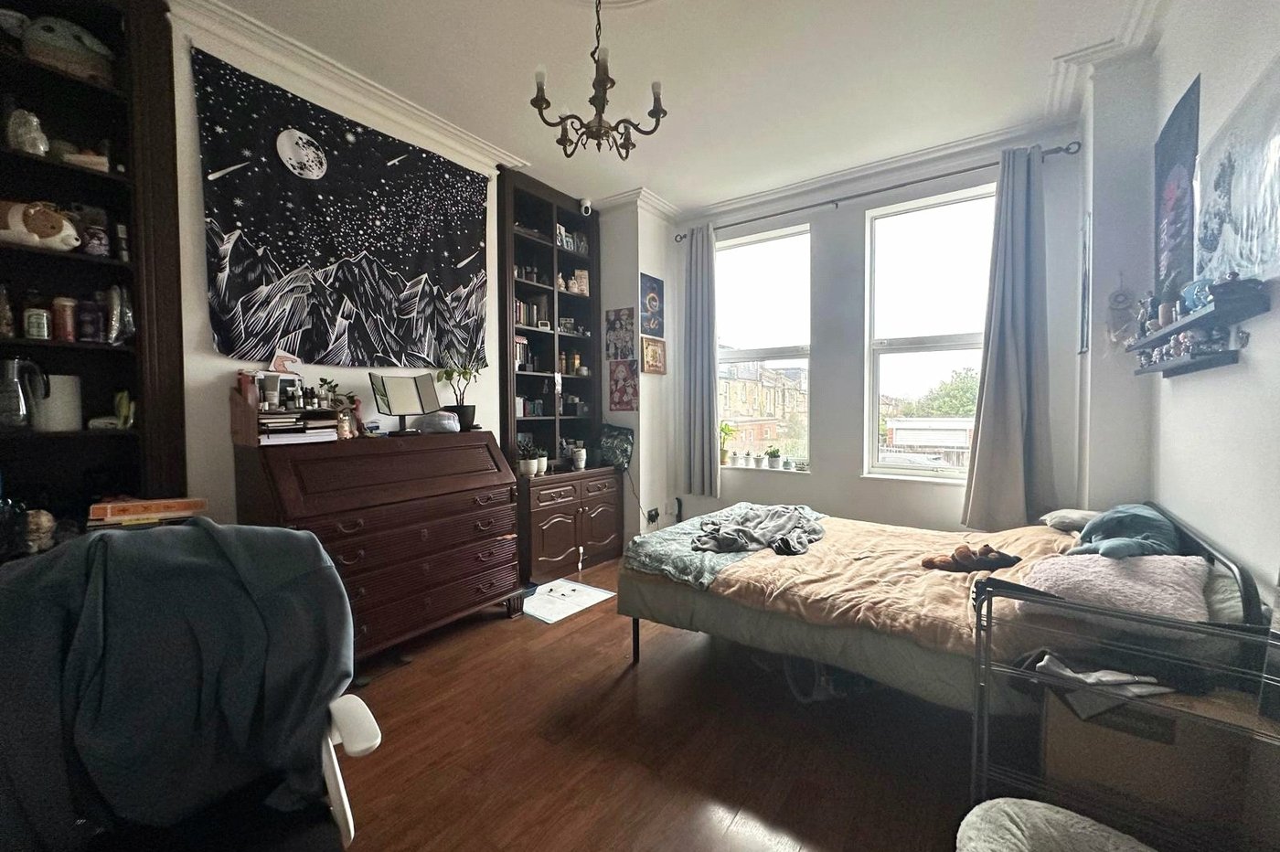 3 bedroom house for sale in London | Robinson Jackson