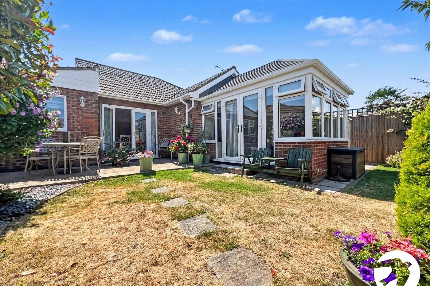 2 bedroom bungalow for sale in Rochester | Robinson Michael & Jackson