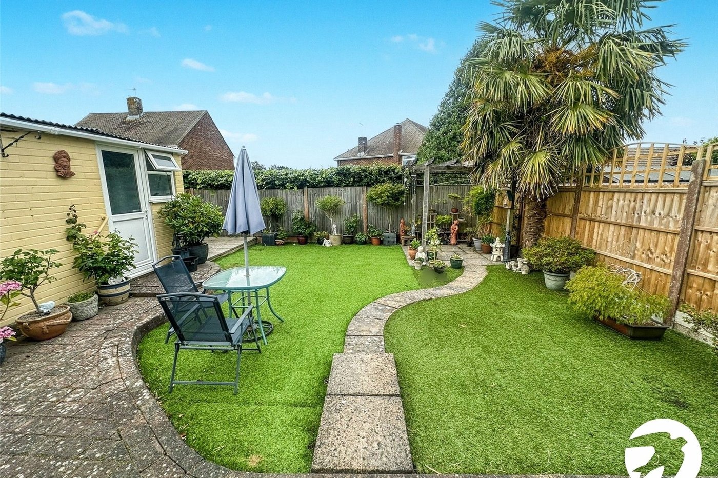 2 bedroom bungalow for sale in Rochester | Robinson Michael & Jackson