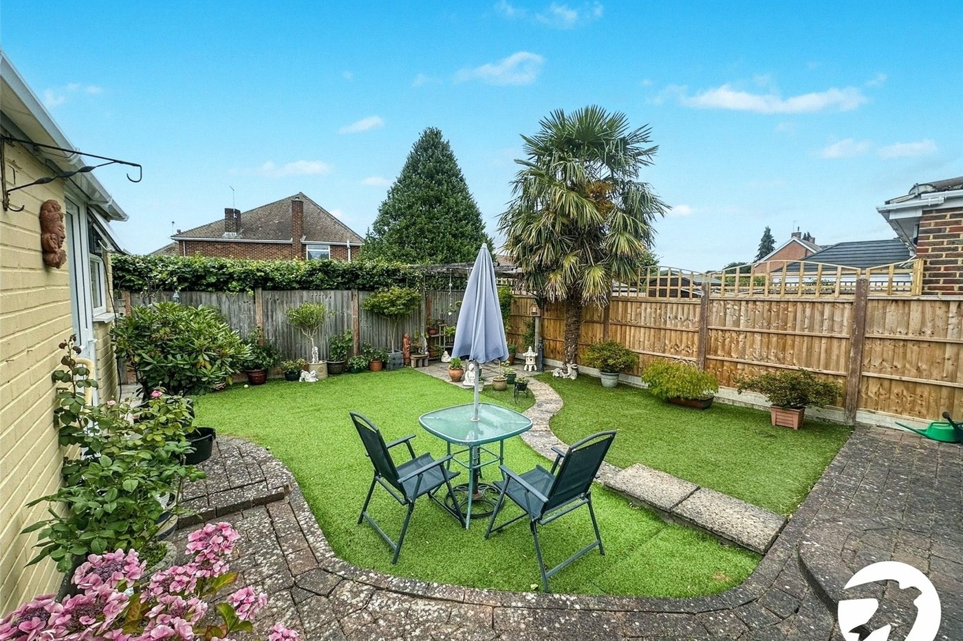 2 bedroom bungalow for sale in Rochester | Robinson Michael & Jackson