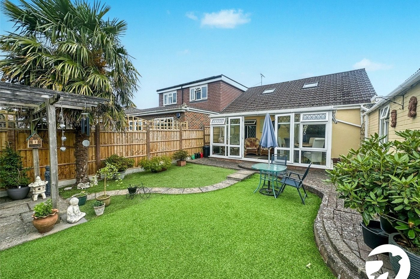 2 bedroom bungalow for sale in Rochester | Robinson Michael & Jackson