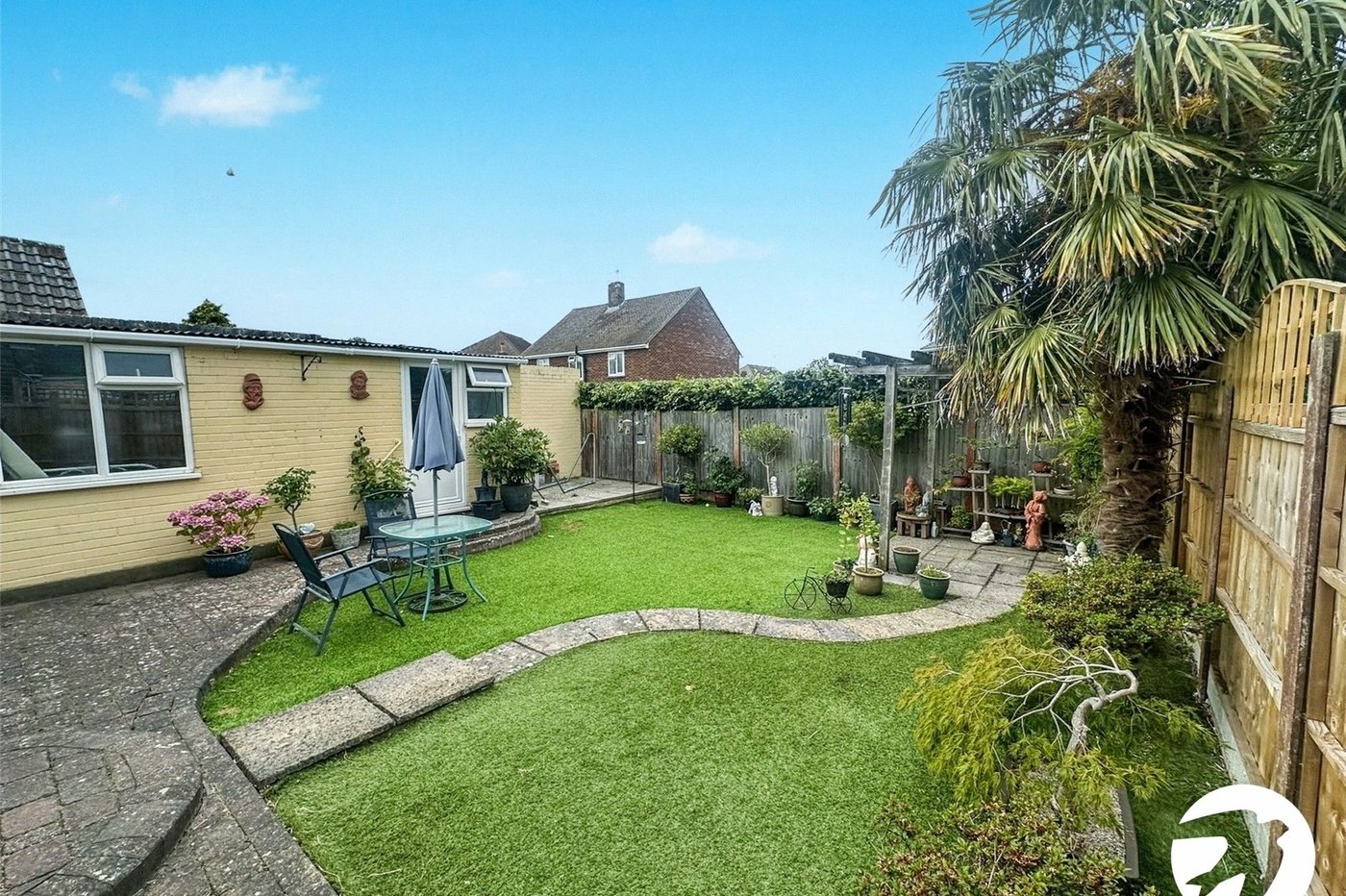 2 bedroom bungalow for sale in Rochester | Robinson Michael & Jackson