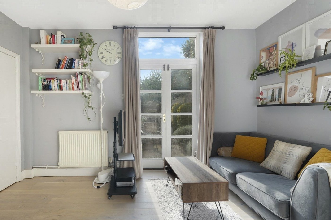 1 bedroom property for sale in London | Robinson Jackson