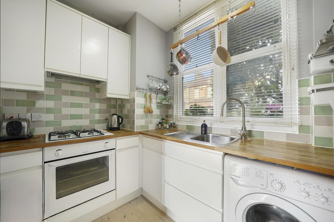 1 bedroom property for sale in London | Robinson Jackson