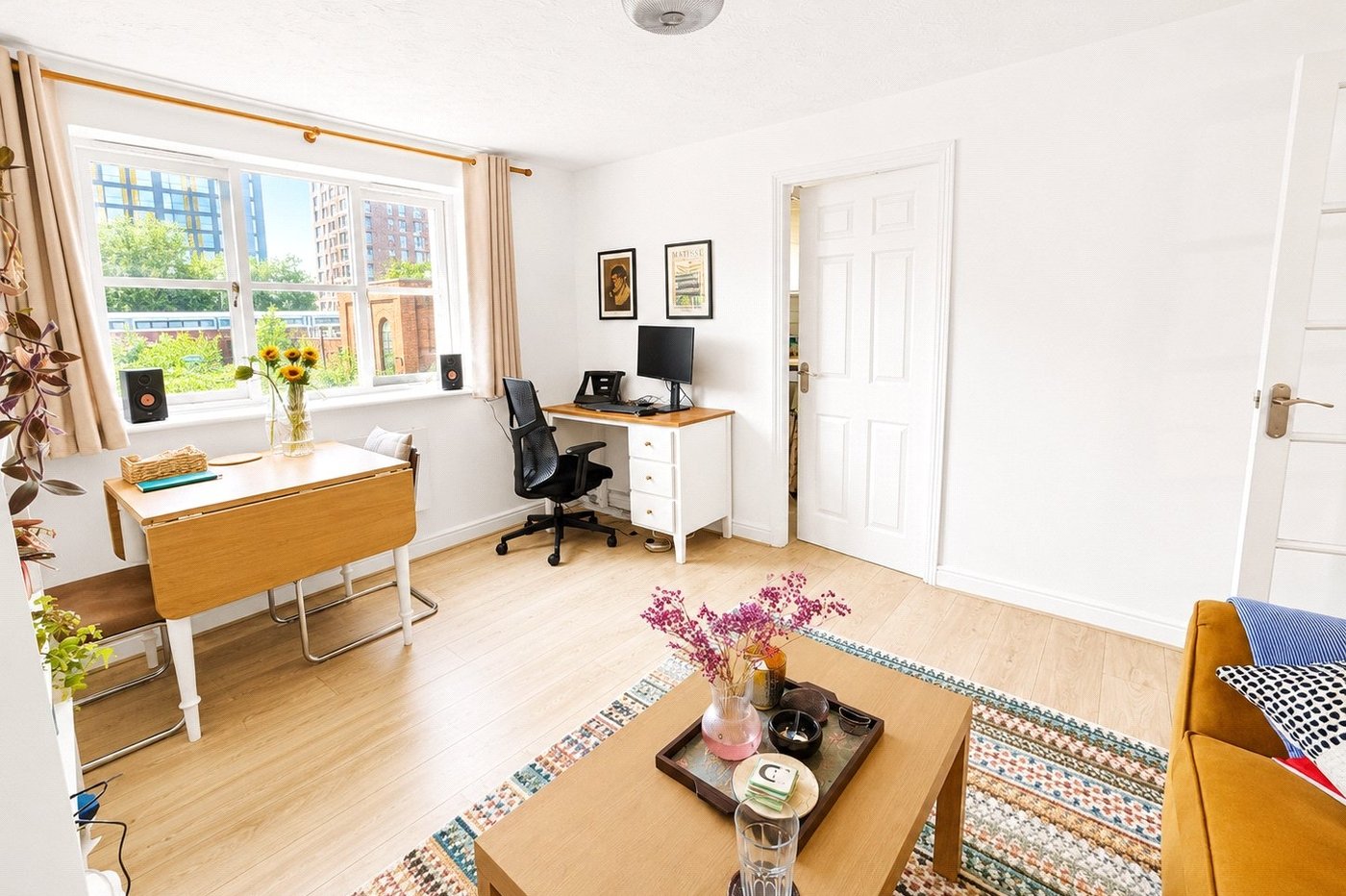 1 bedroom property for sale in London | Robinson Jackson