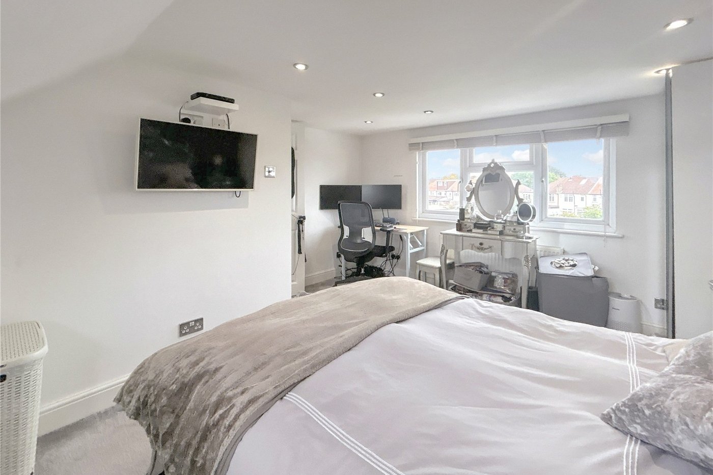 3 bedroom house for sale in Sidcup | Robinson Jackson