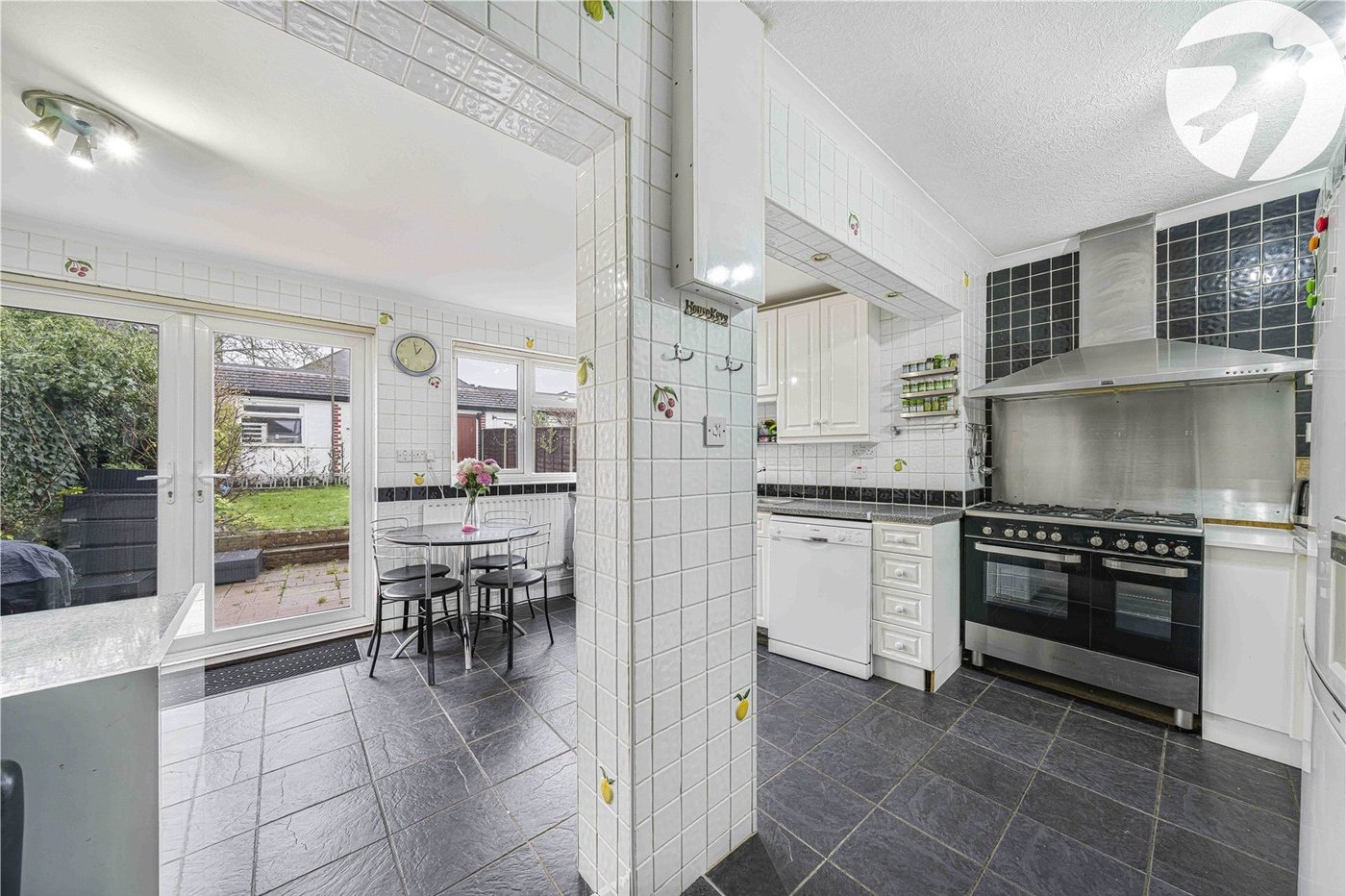 3 bedroom property for sale in West Dartford | Robinson Jackson
