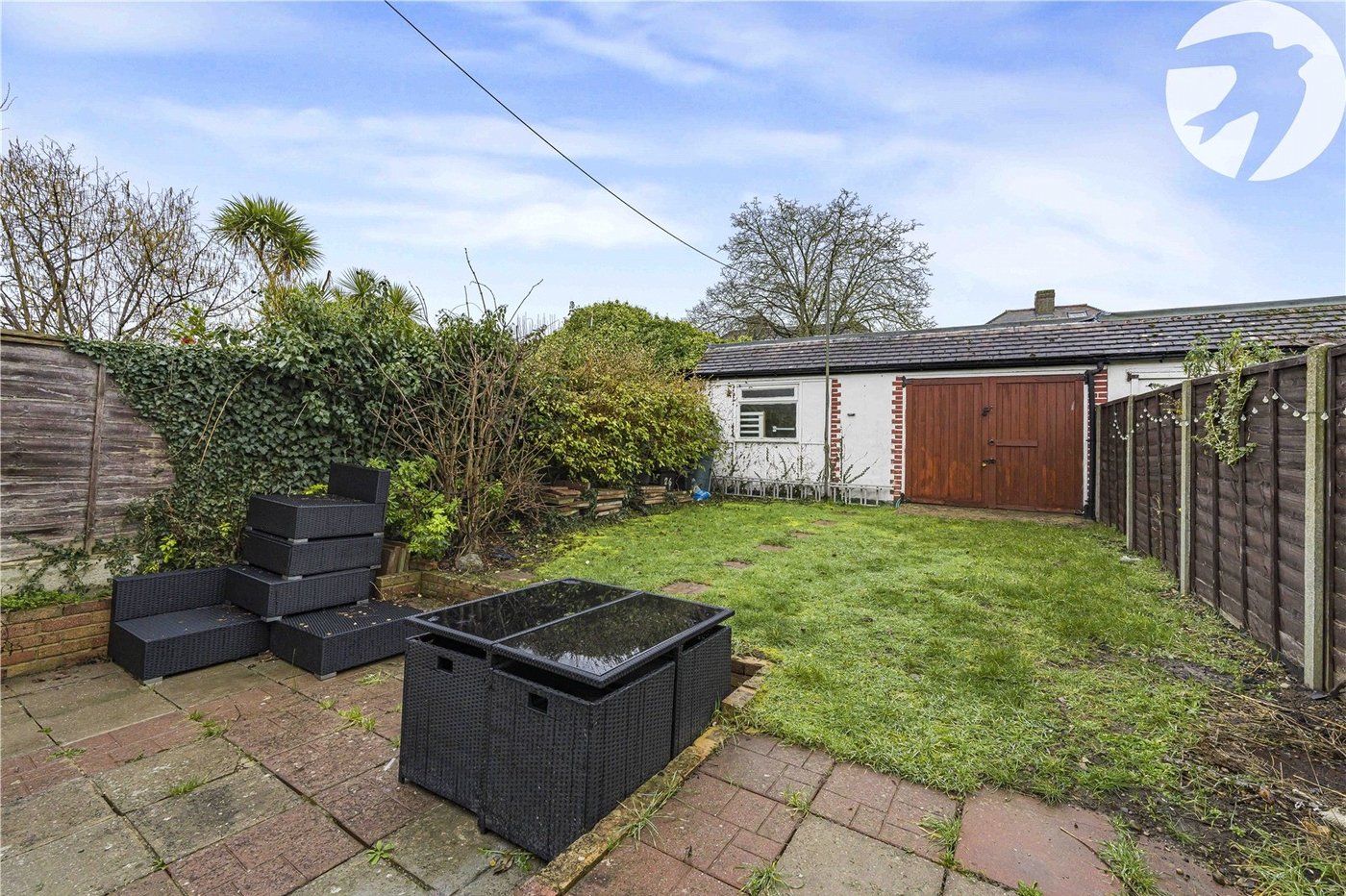 3 bedroom property for sale in West Dartford | Robinson Jackson