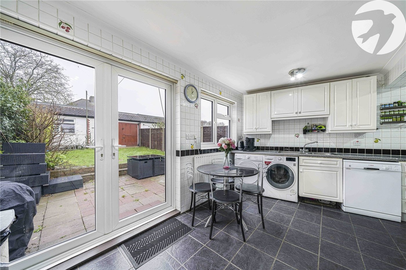 3 bedroom property for sale in West Dartford | Robinson Jackson