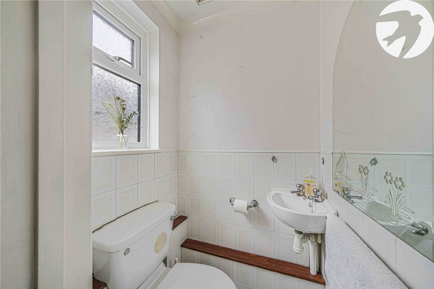 3 bedroom property for sale in West Dartford | Robinson Jackson