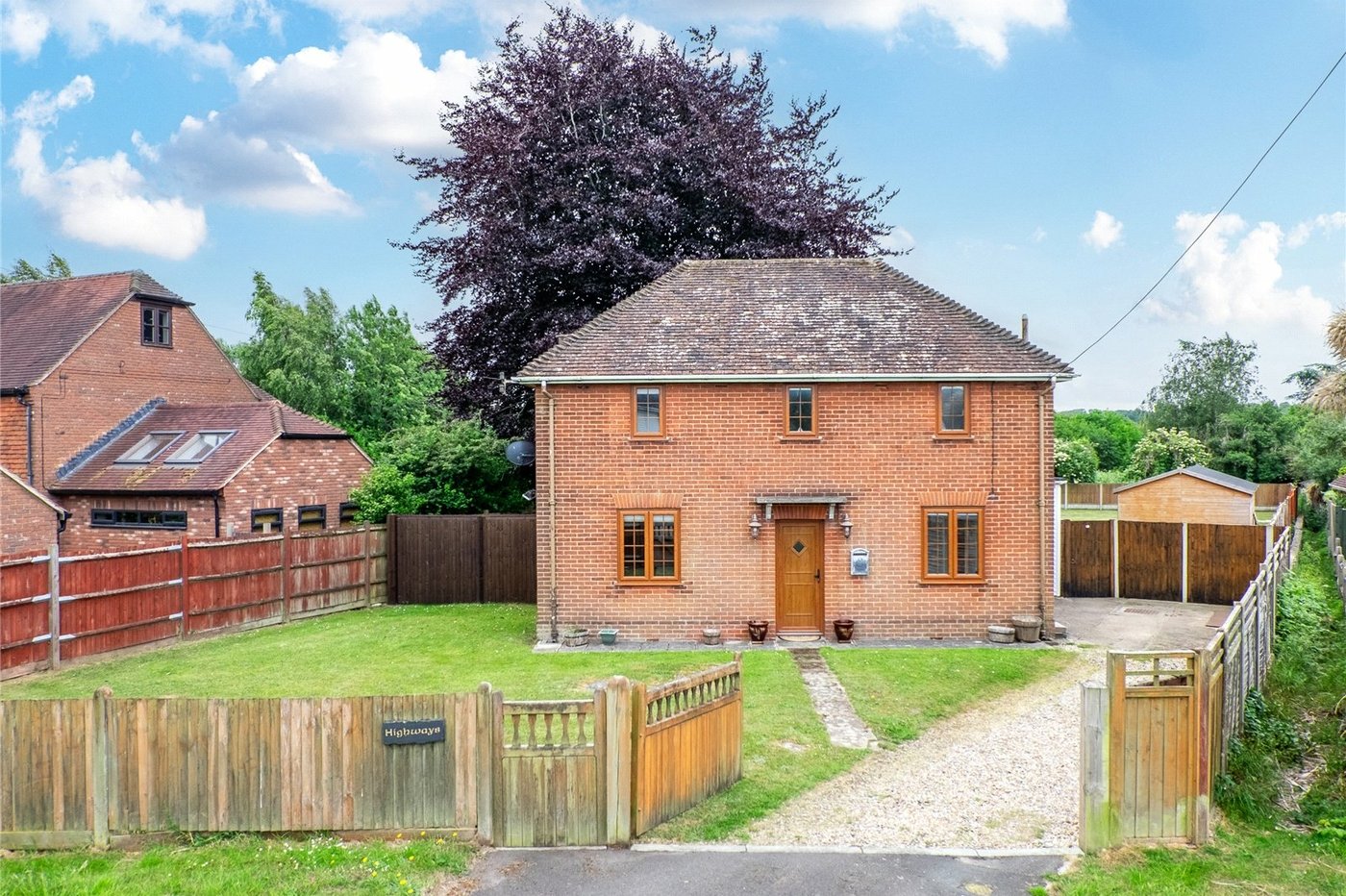 3 bedroom house for sale in Harrietsham | Robinson Michael & Jackson