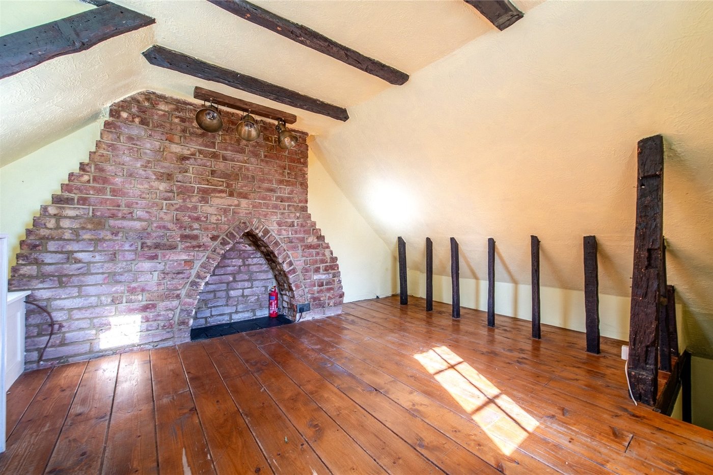 2 bedroom house for sale in Weavering | Robinson Michael & Jackson