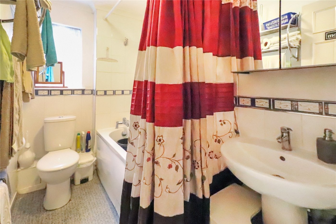 4 bedroom property for sale in Erith | Robinson Jackson