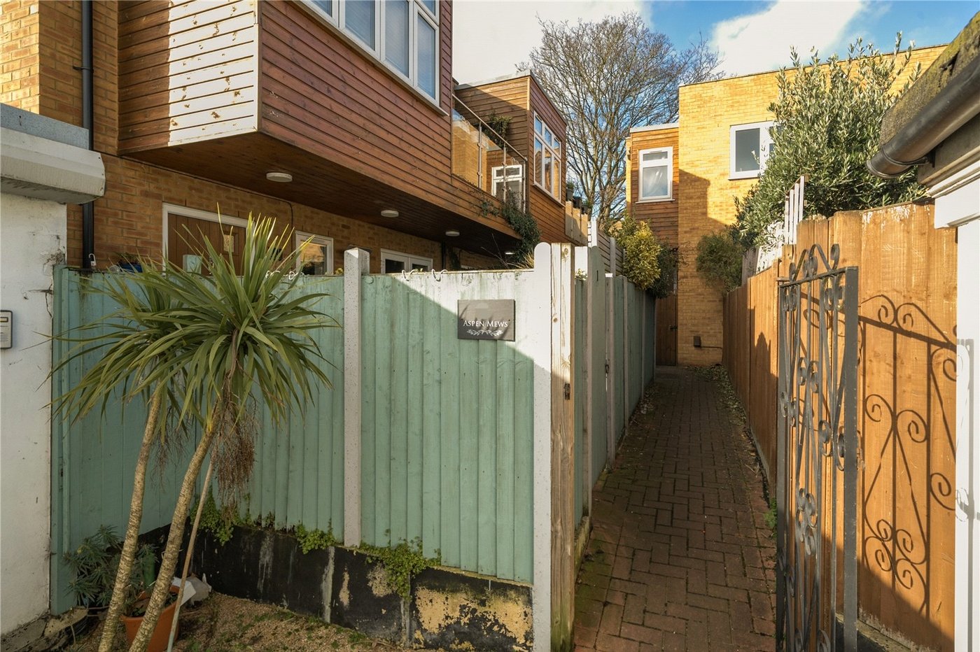 2 bedroom house for sale in Penge | Robinson Jackson
