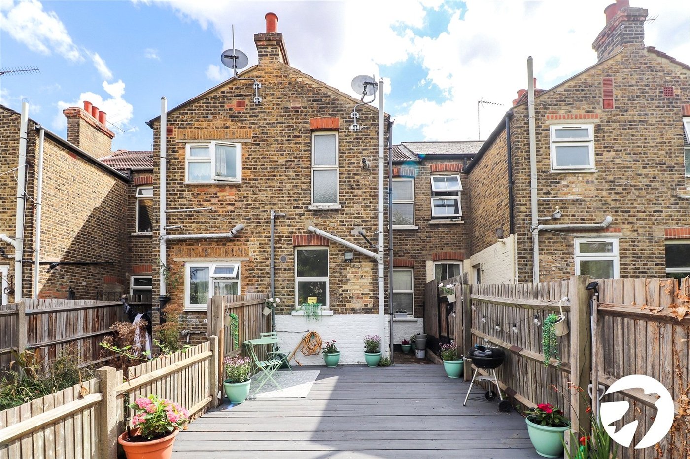 2 bedroom house for sale in Erith | Robinson Jackson