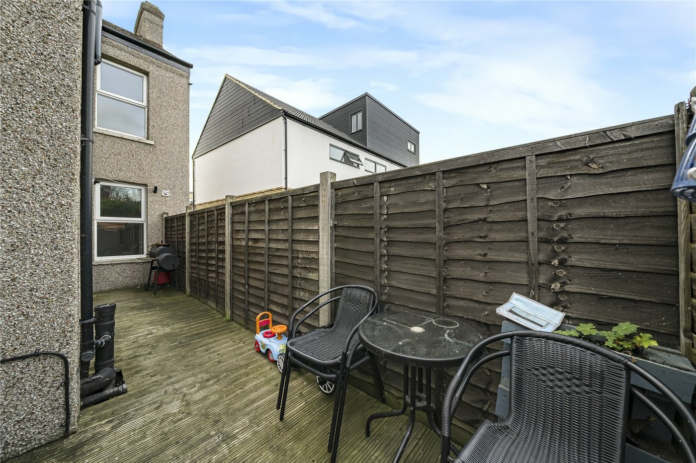 1 bedroom property for sale in Springfield Road | Robinson Jackson