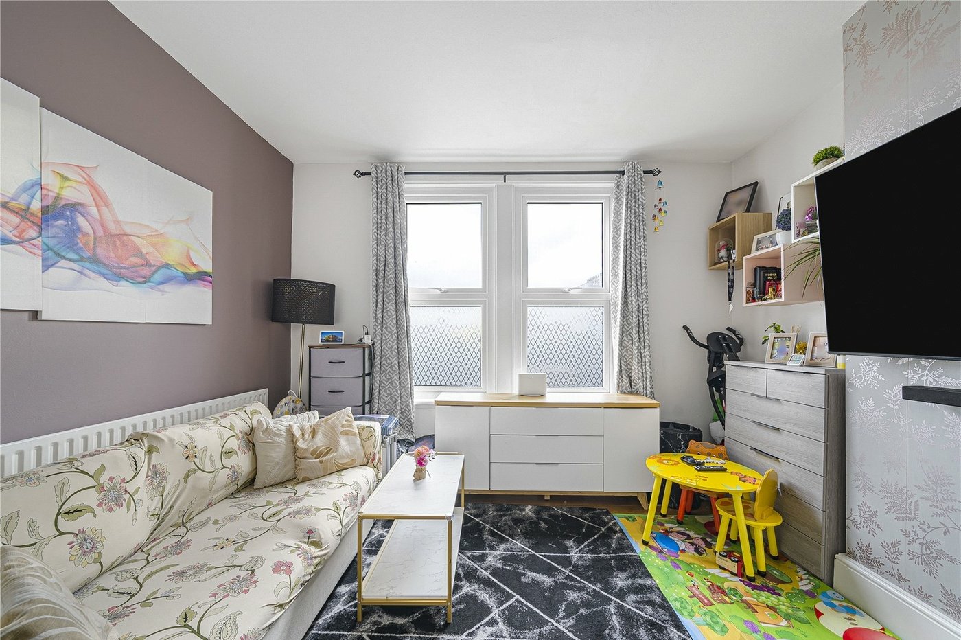 1 bedroom property for sale in Springfield Road | Robinson Jackson