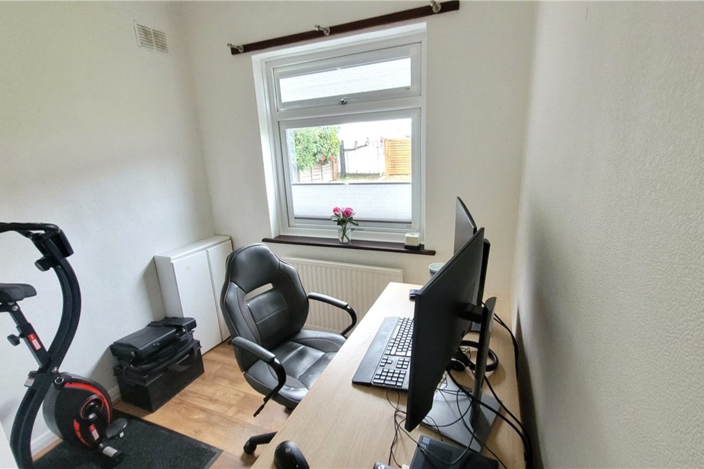 2 bedroom bungalow for sale in St Paul's Cray | Robinson Jackson